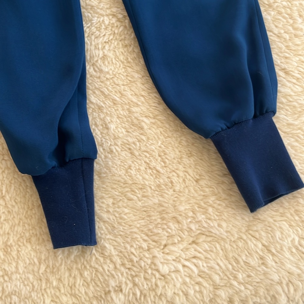 Stella McCartney embroidered pant with jogger detail at the ankle. Made in Italy - Picture 4 of 10